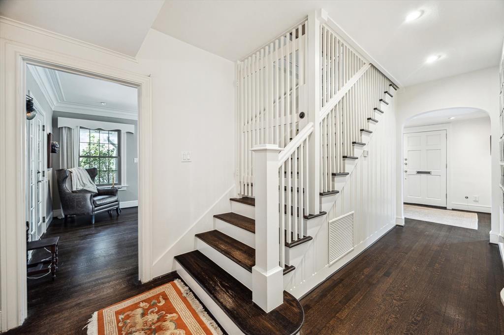 3002 San Felipe Street