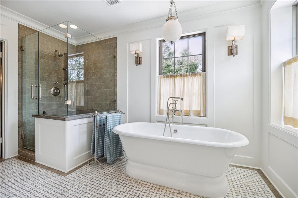 3002 San Felipe Street