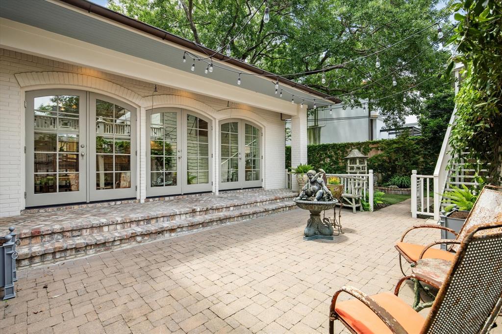 3002 San Felipe Street