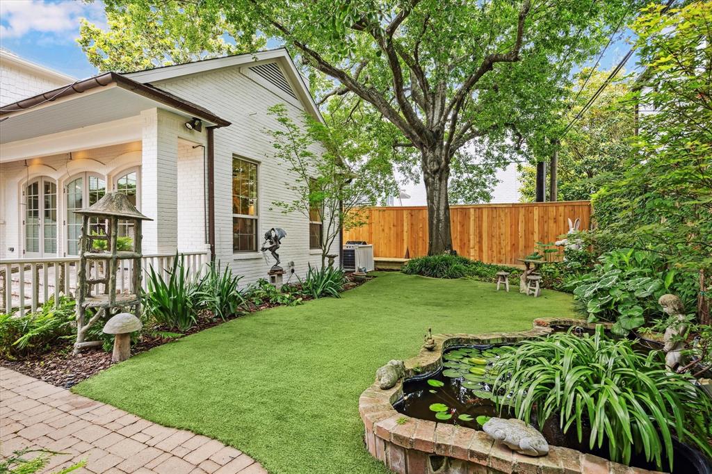 3002 San Felipe Street