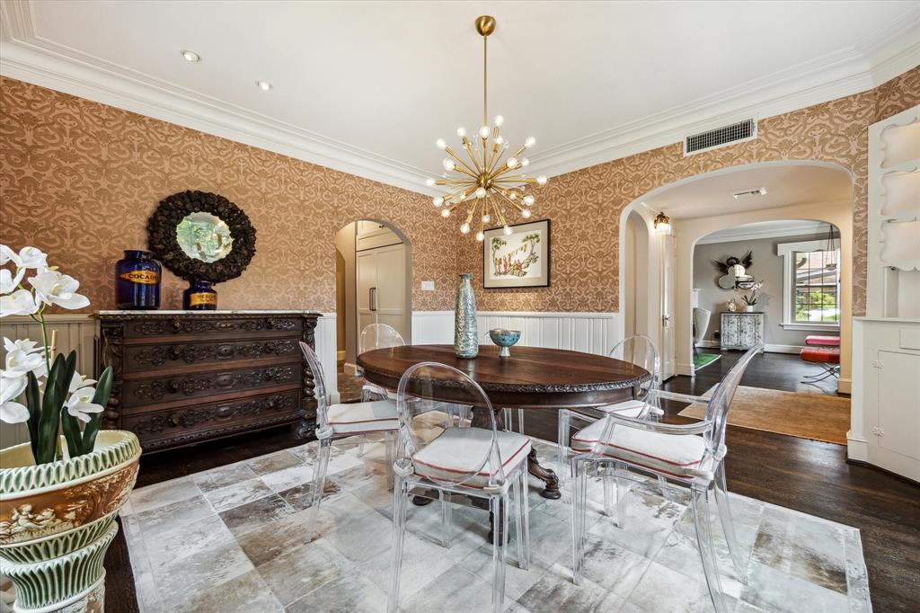 3002 San Felipe Street