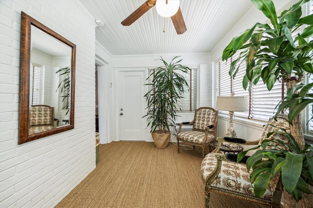 3002 San Felipe Street