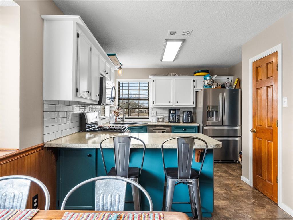 11725 Country Side Drive