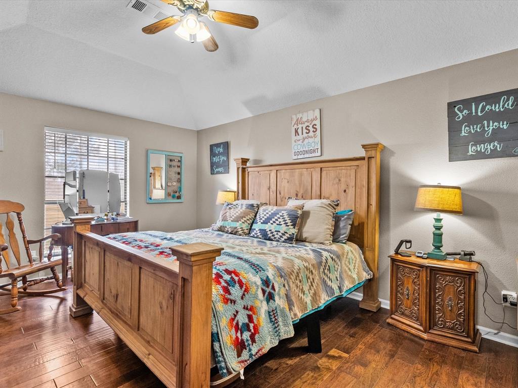 11725 Country Side Drive