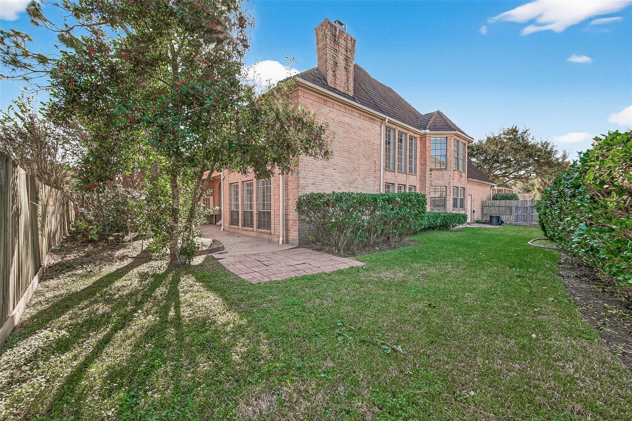 2203 Gleneagles Drive