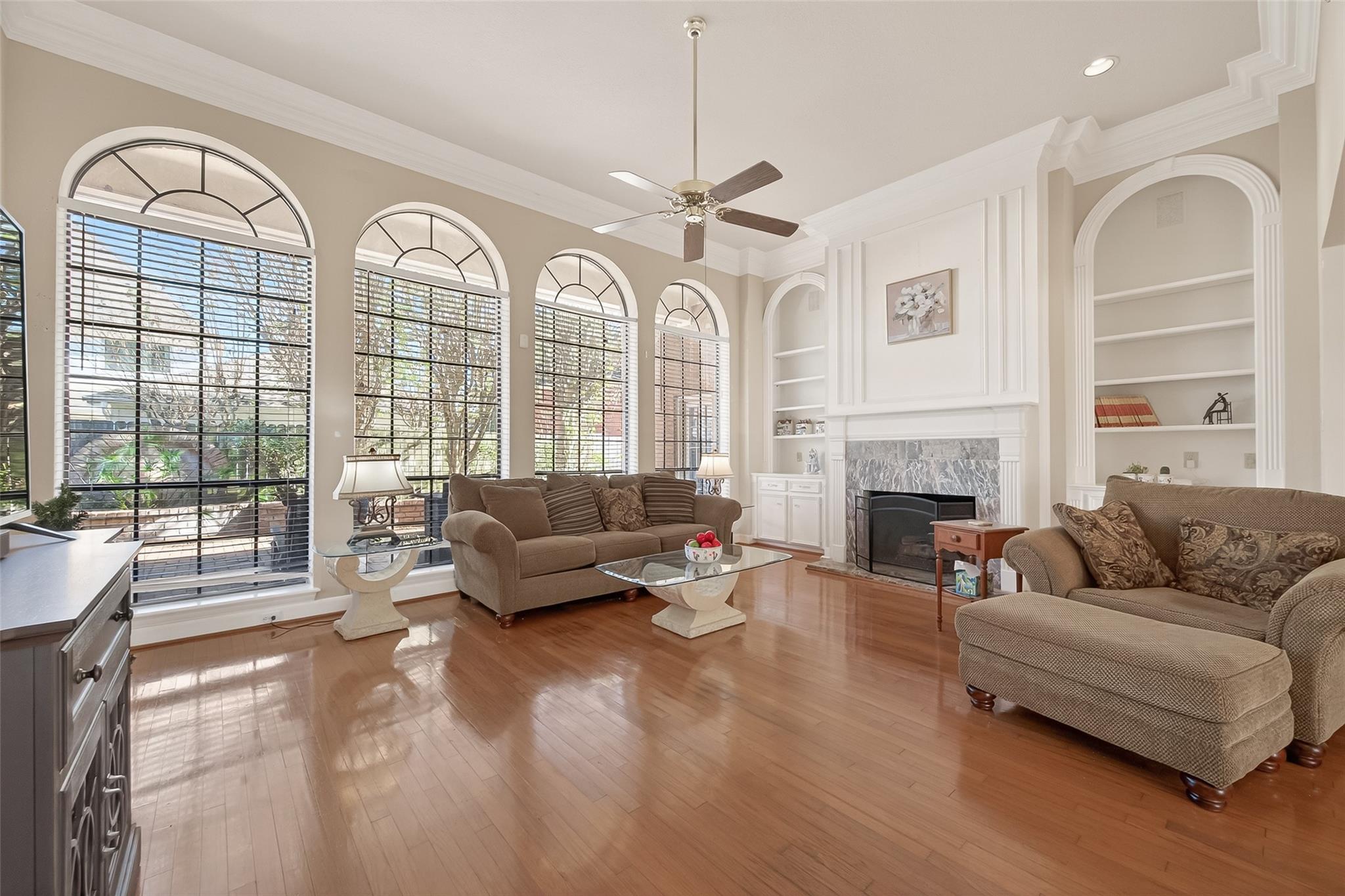 2203 Gleneagles Drive