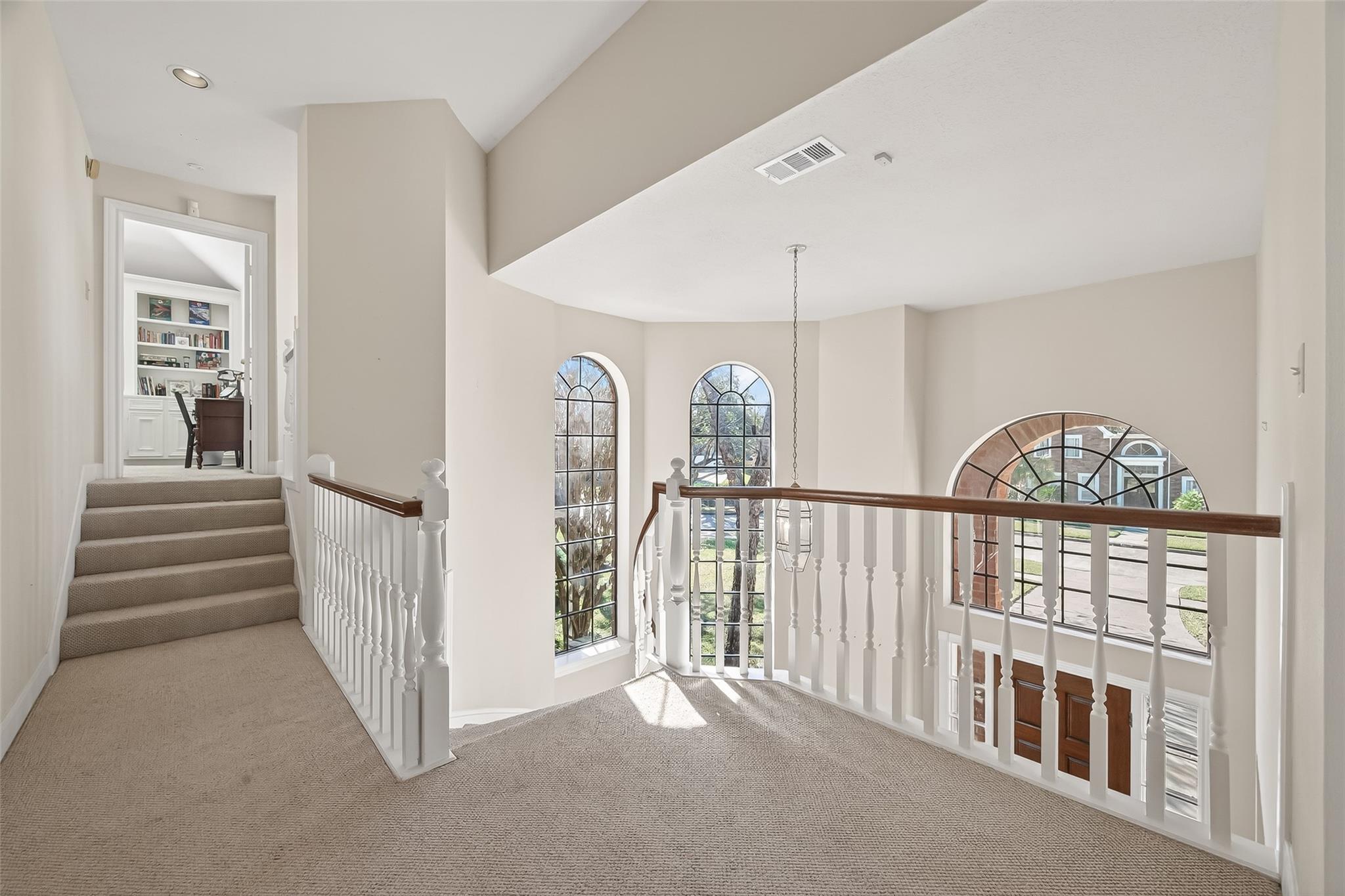 2203 Gleneagles Drive
