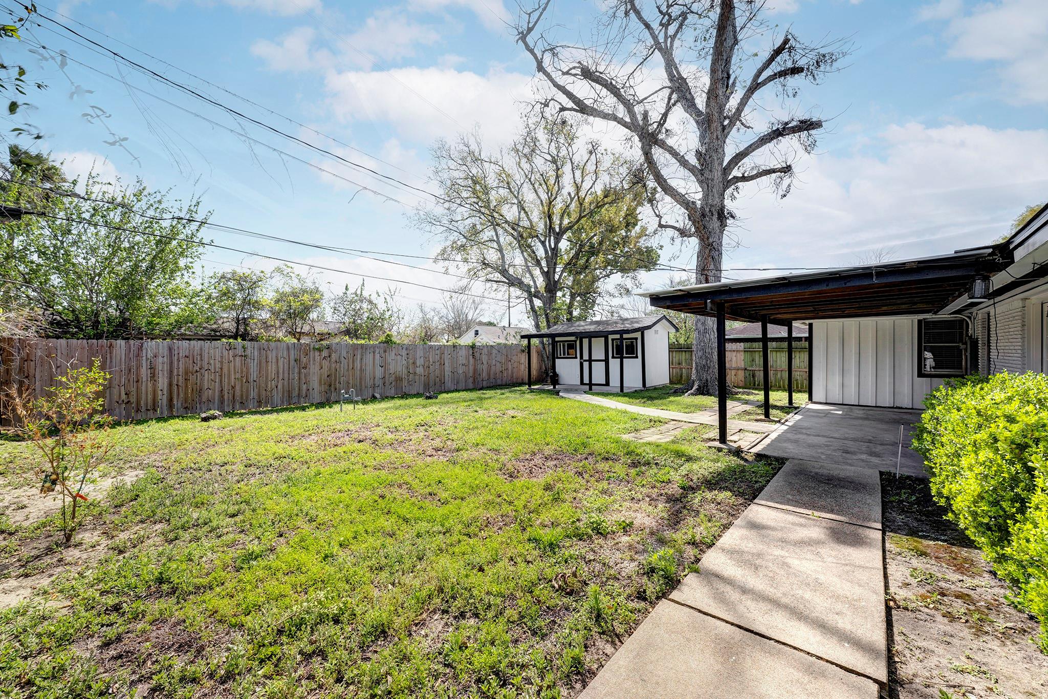 1934 Woodvine Drive