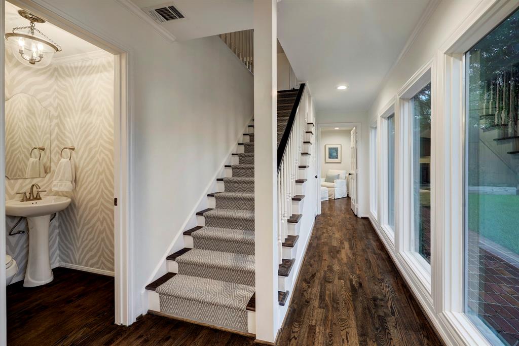 6134 Valley Forge Drive