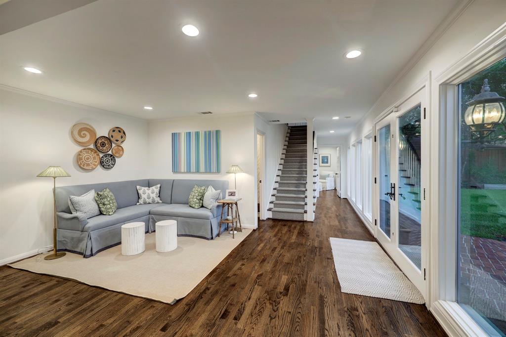 6134 Valley Forge Drive