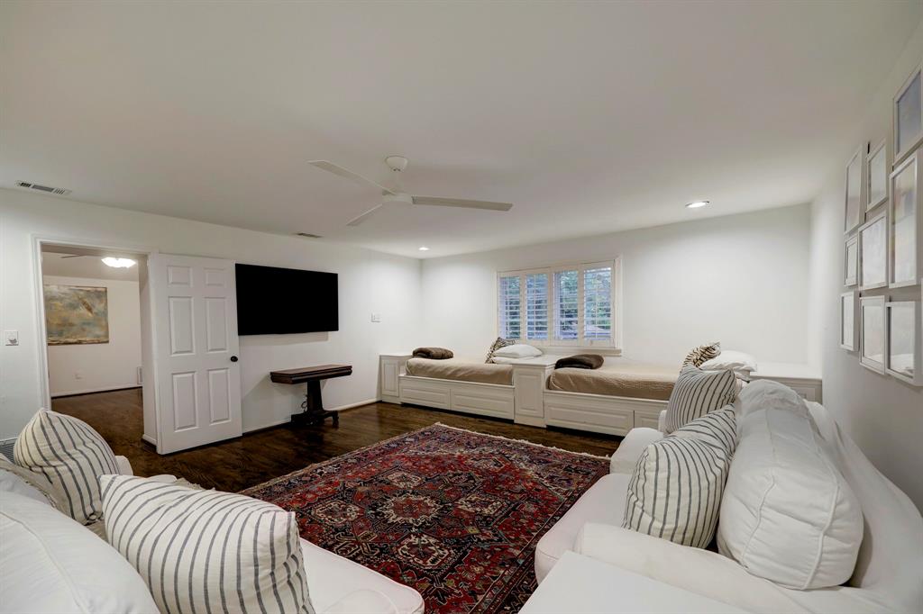 6134 Valley Forge Drive