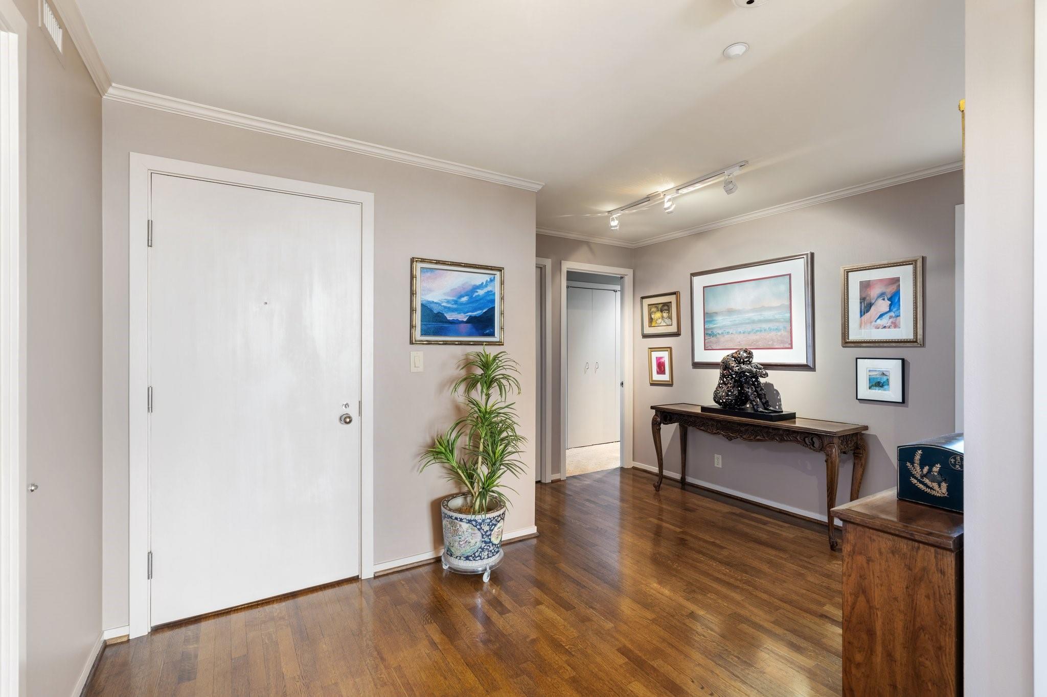 5100 San Felipe Street # 353