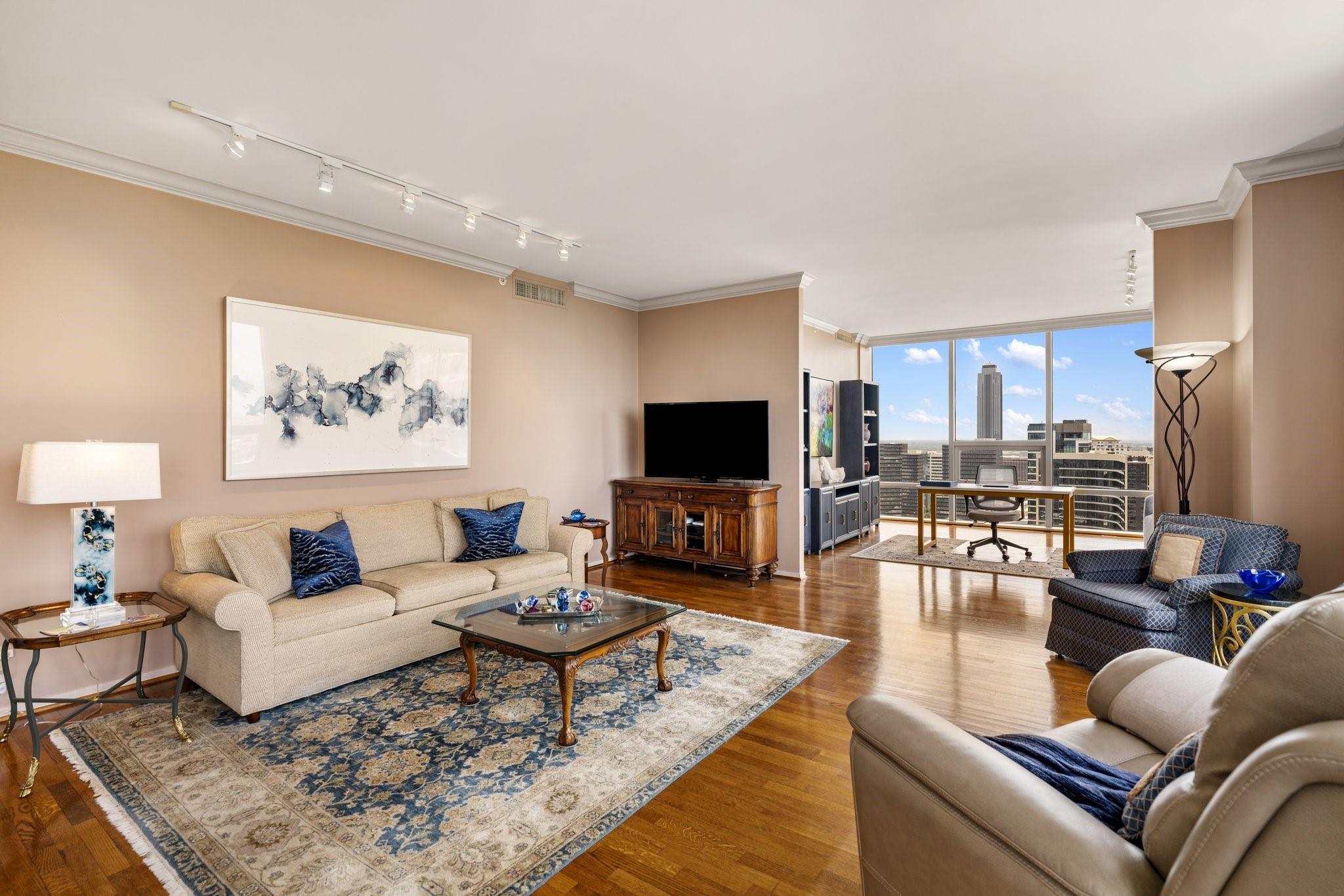 5100 San Felipe Street # 353