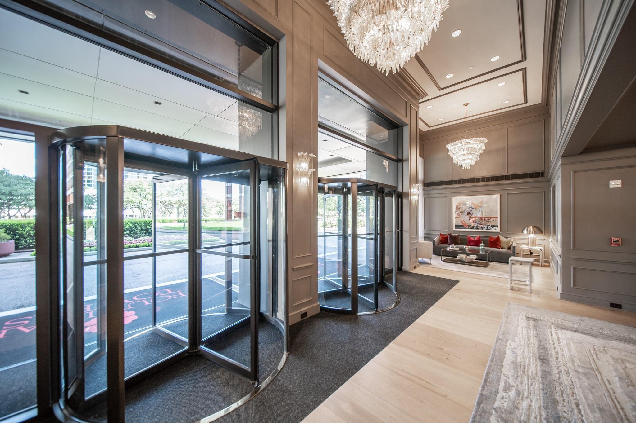 5100 San Felipe Street # 353