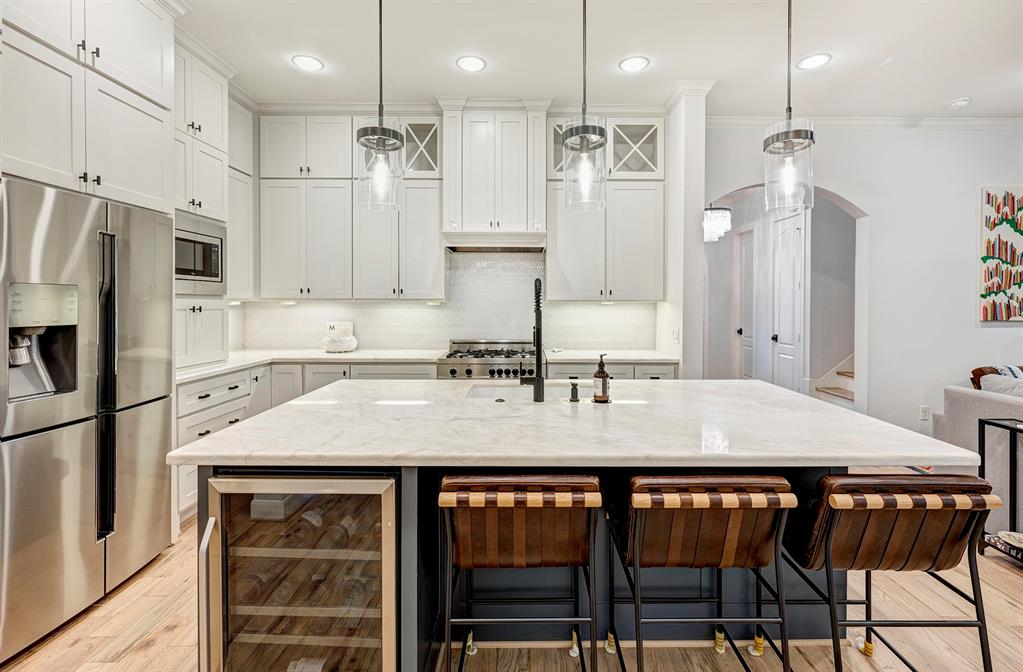 7512 Flowerdale Street