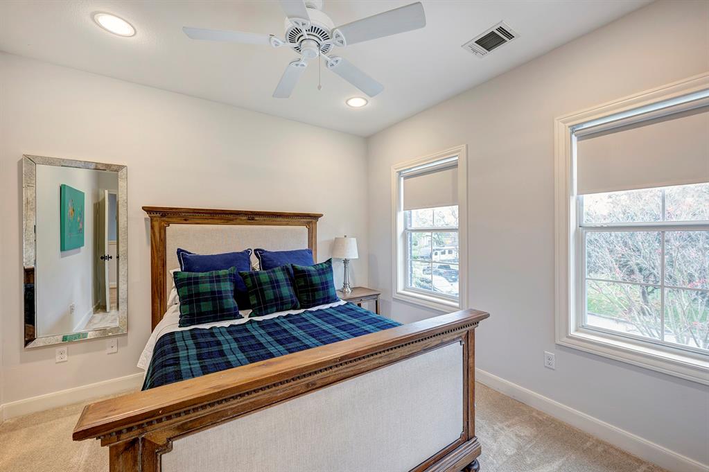 7512 Flowerdale Street