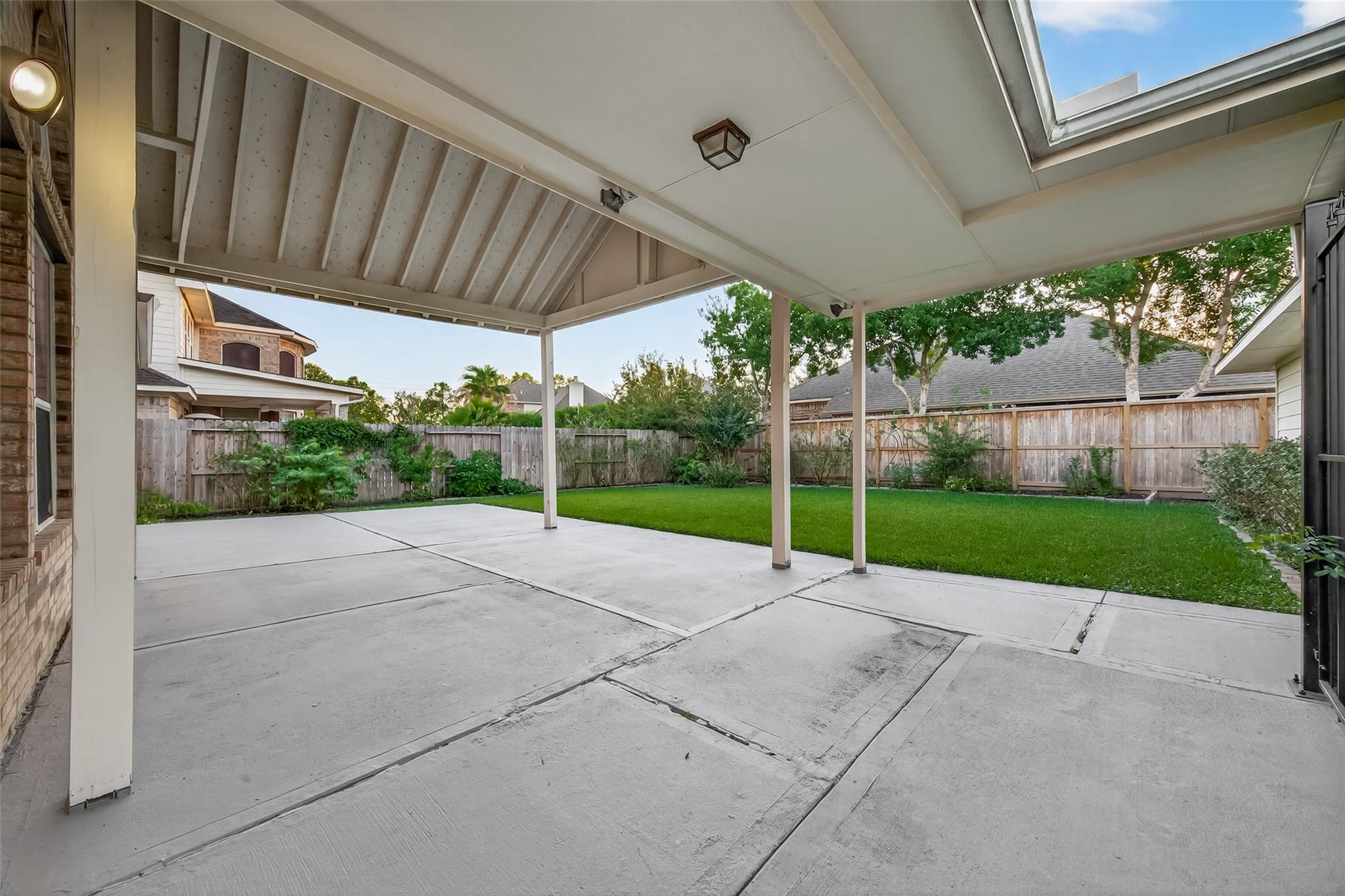 4802 N Pine Brook Way