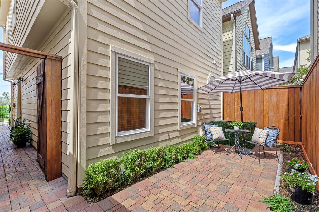 5939 Katy Street