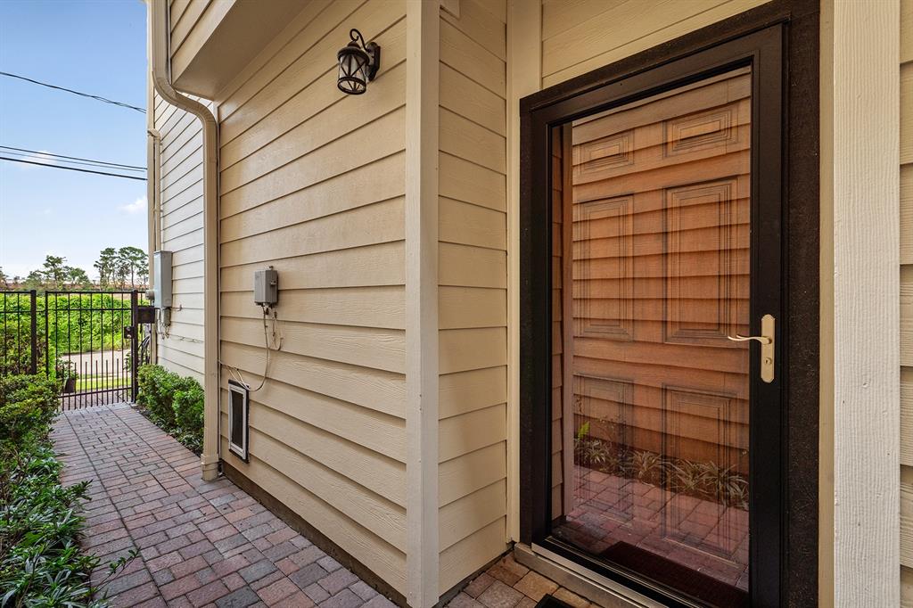 5939 Katy Street