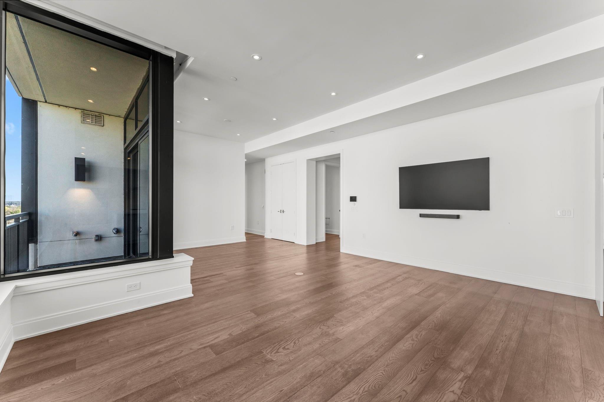 2323 W Main Street # 606