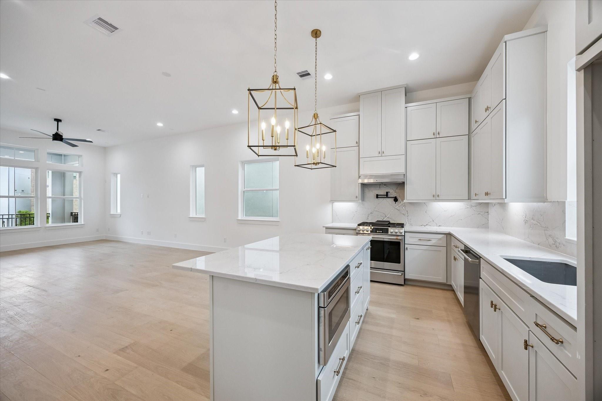 947 Blackshire Lane