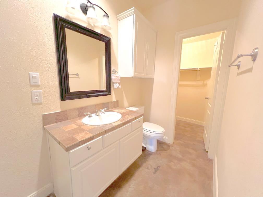 1818 W Bell Street # B