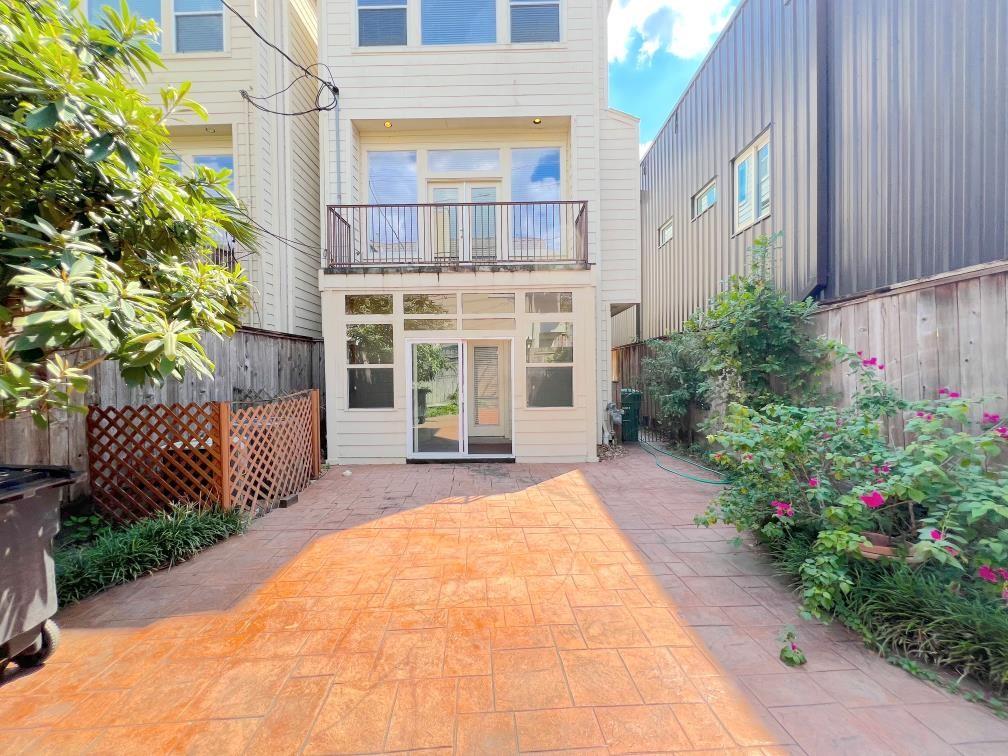 1818 W Bell Street # B