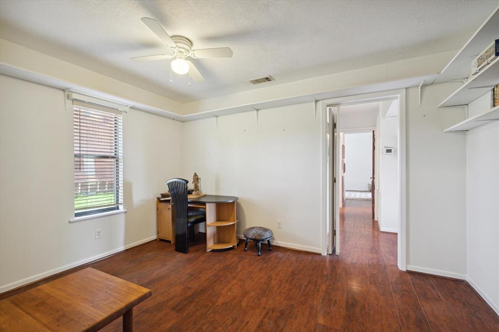 383 Emerald Lane