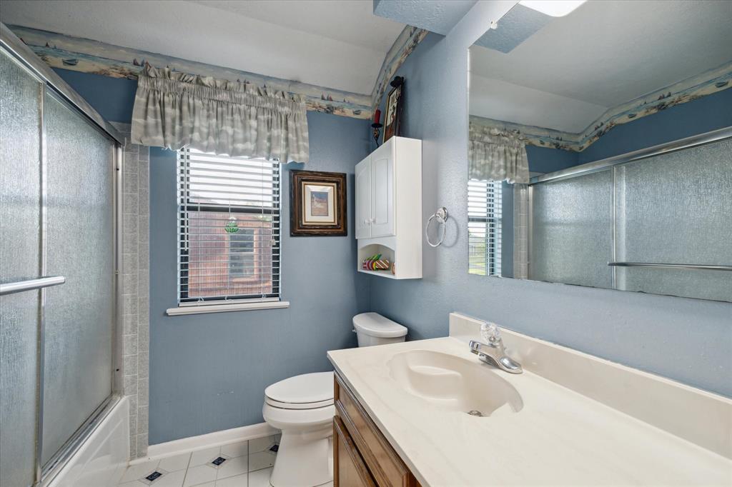 383 Emerald Lane