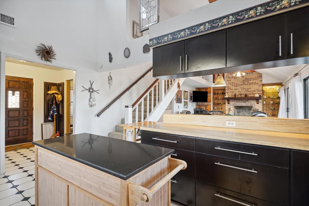 383 Emerald Lane