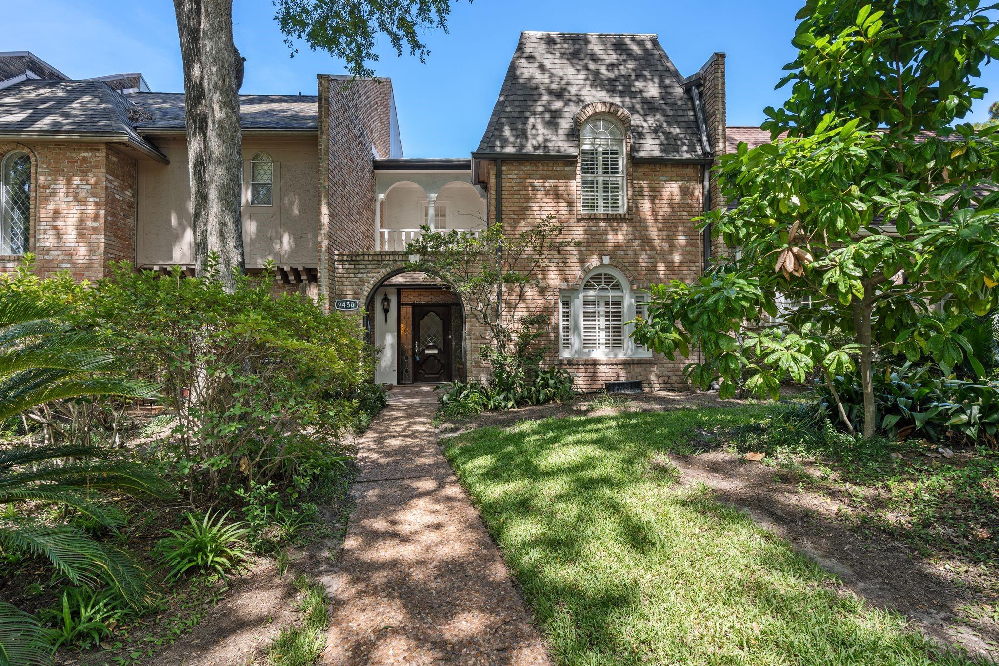 9458 Briar Forest Drive