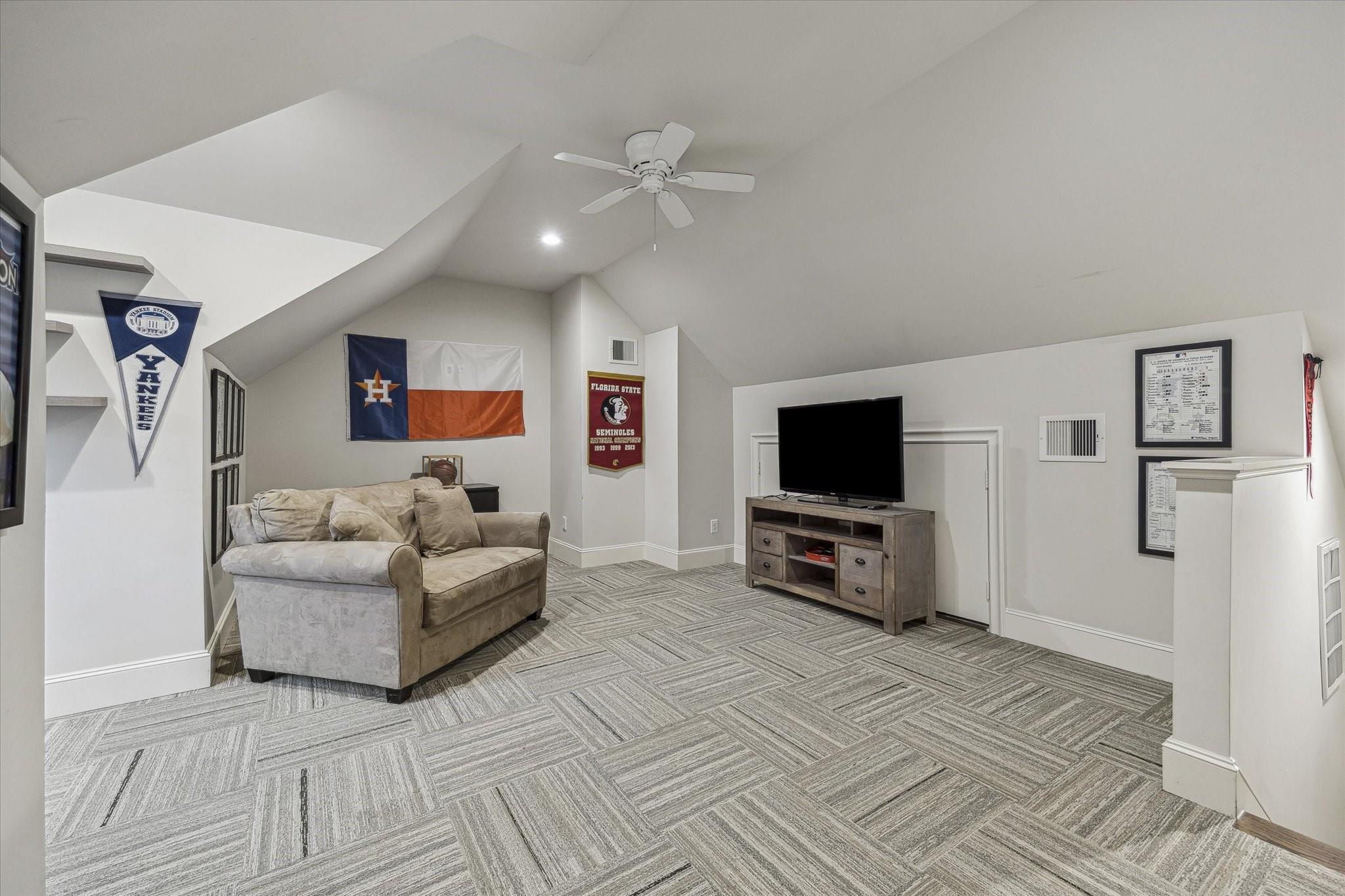 23 Hickory Ridge Drive