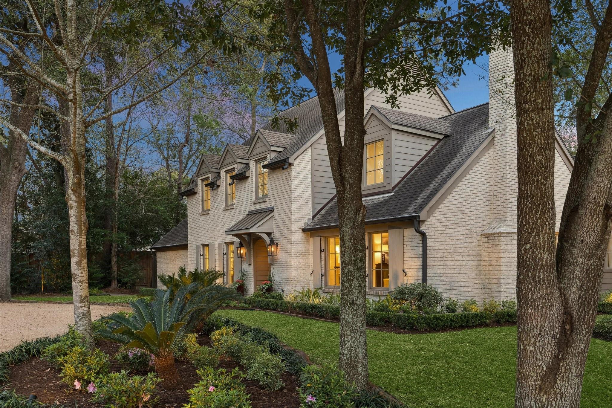 23 Hickory Ridge Drive