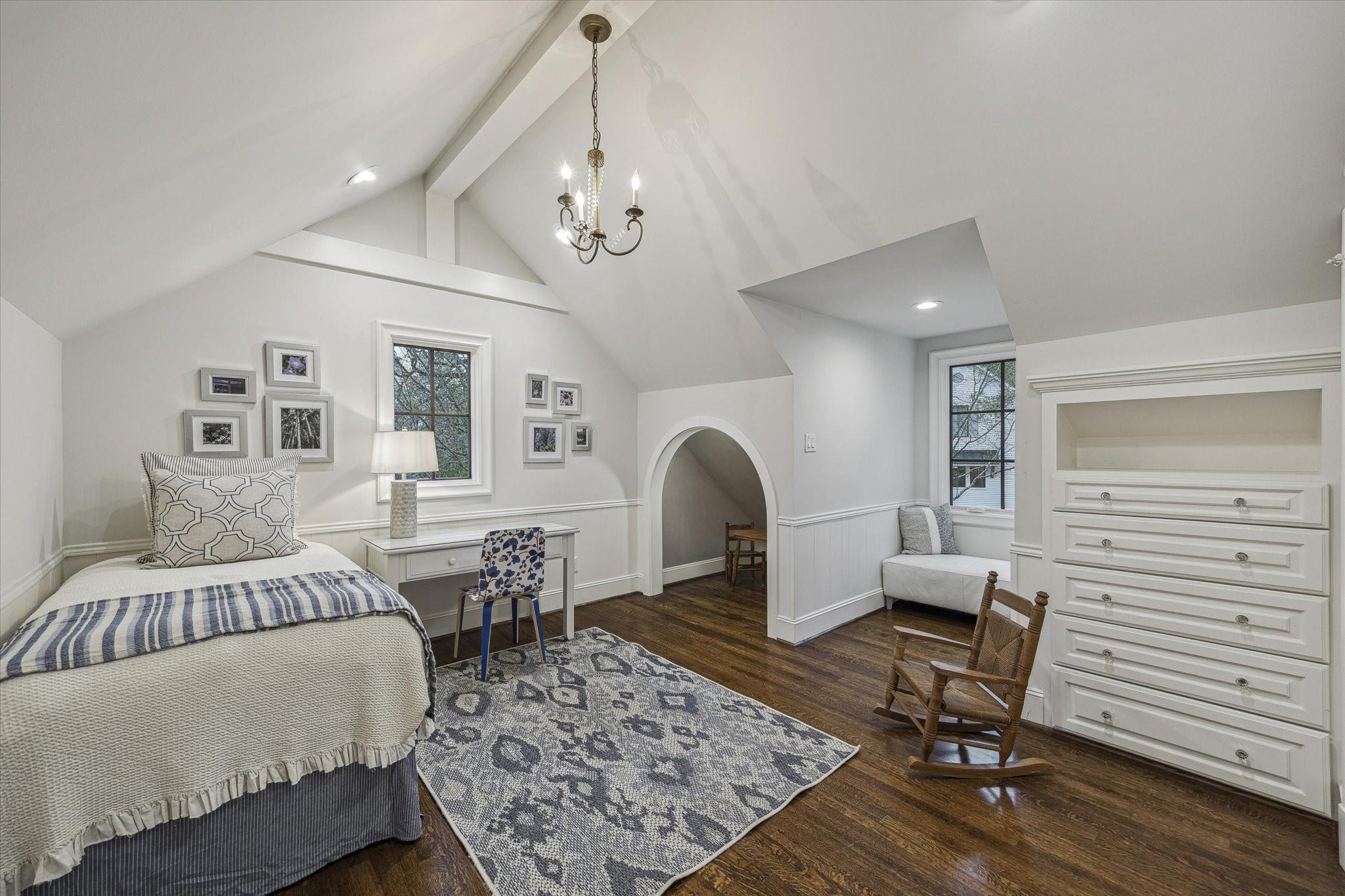 23 Hickory Ridge Drive