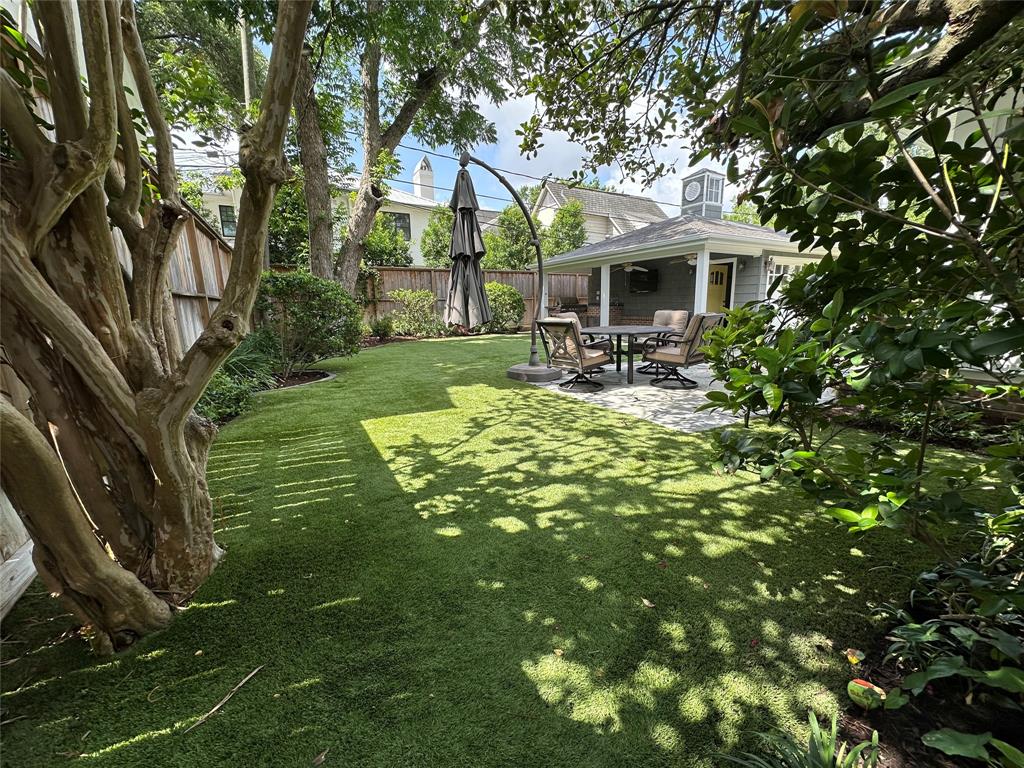 3721 Sunset Boulevard