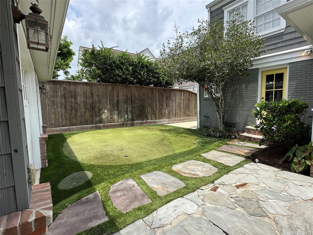 3721 Sunset Boulevard