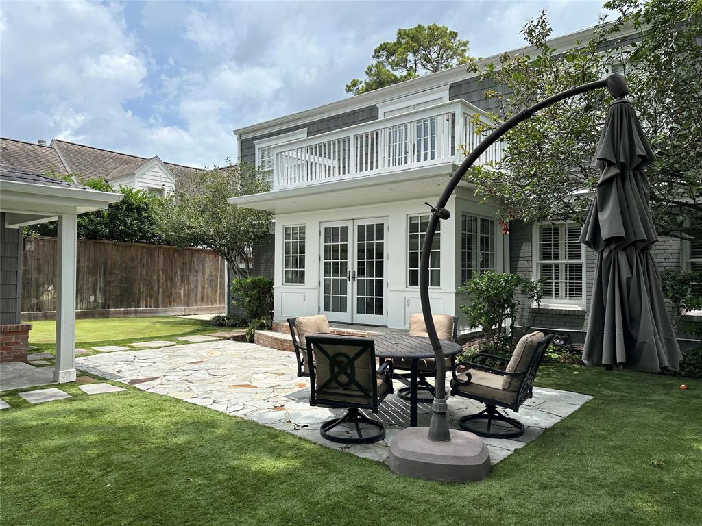3721 Sunset Boulevard