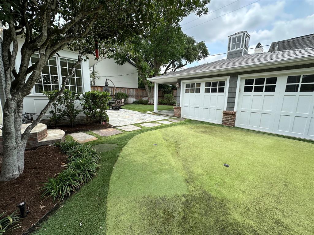 3721 Sunset Boulevard
