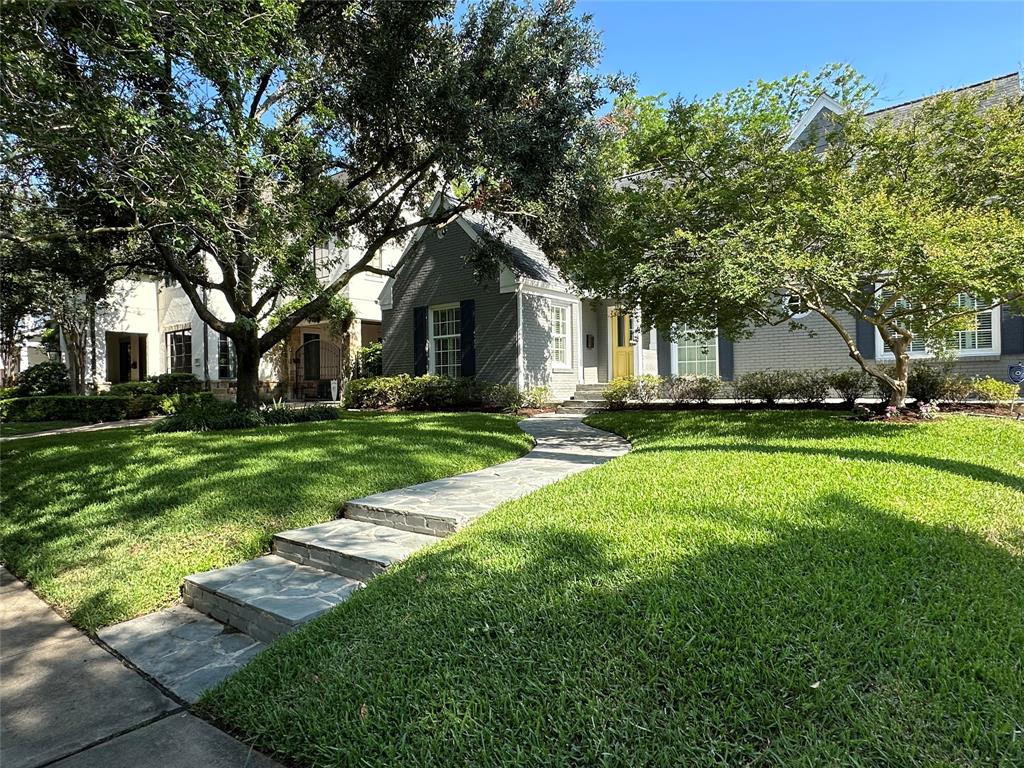 3721 Sunset Boulevard