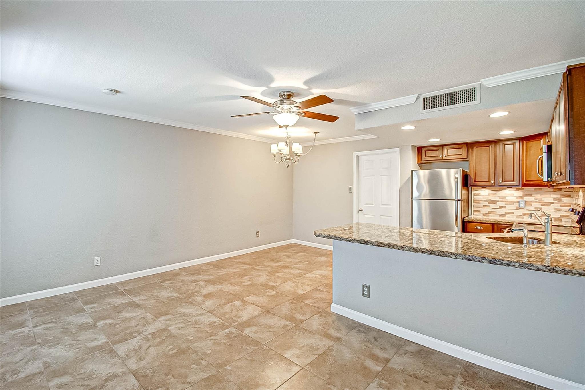 5151 Richmond Avenue # 115