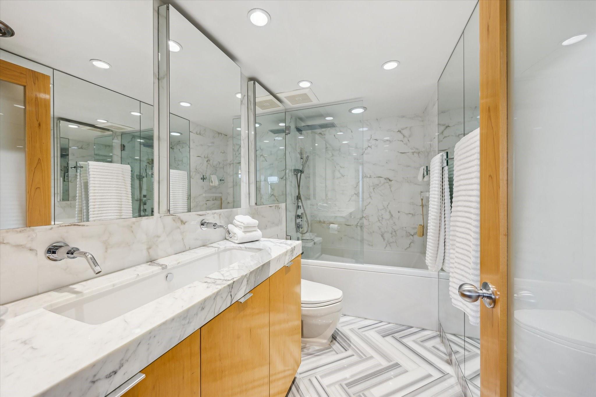 2701 Westheimer Road # 9E