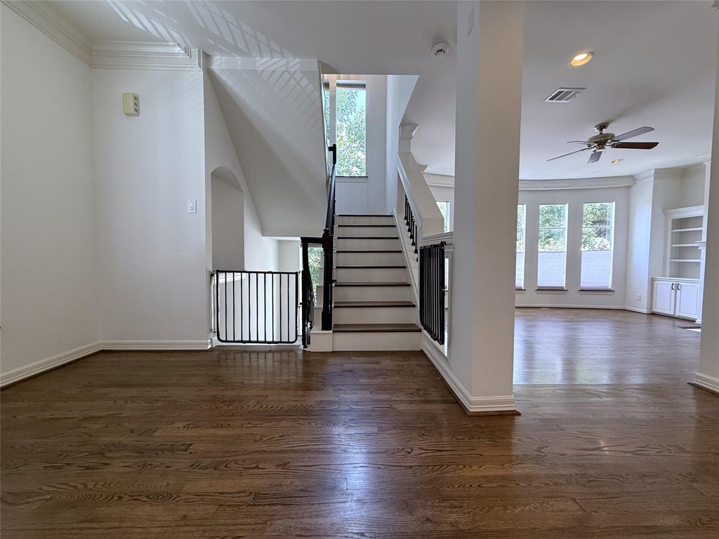 2422 Ralph Street