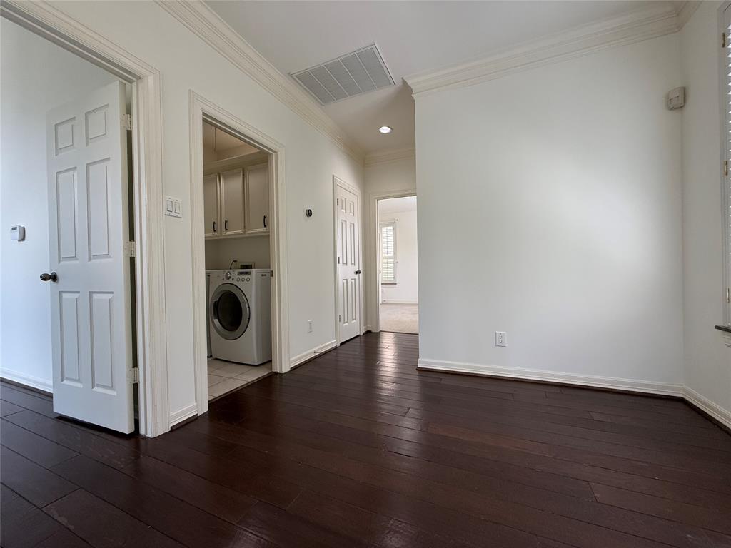 2422 Ralph Street