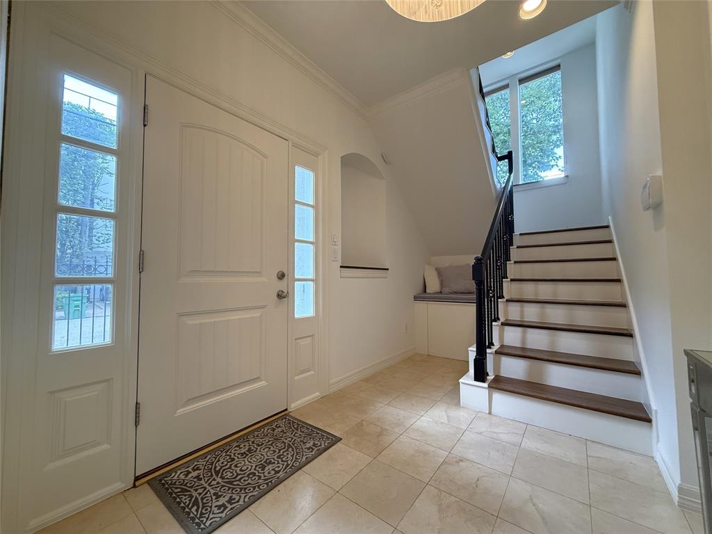 2422 Ralph Street