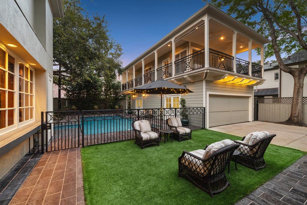 2716 Pemberton Drive