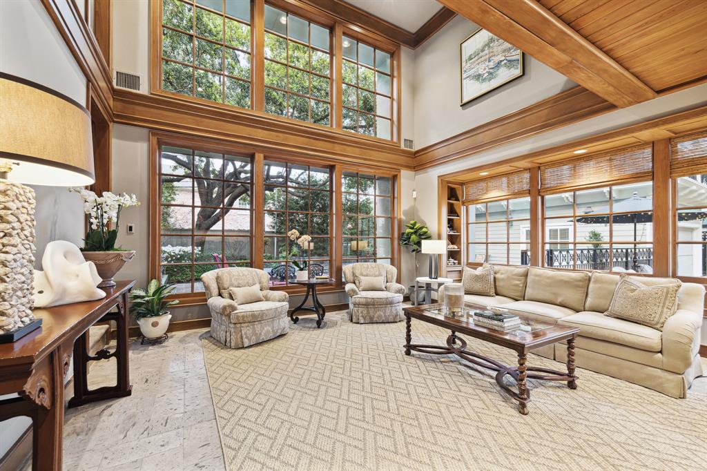 2716 Pemberton Drive