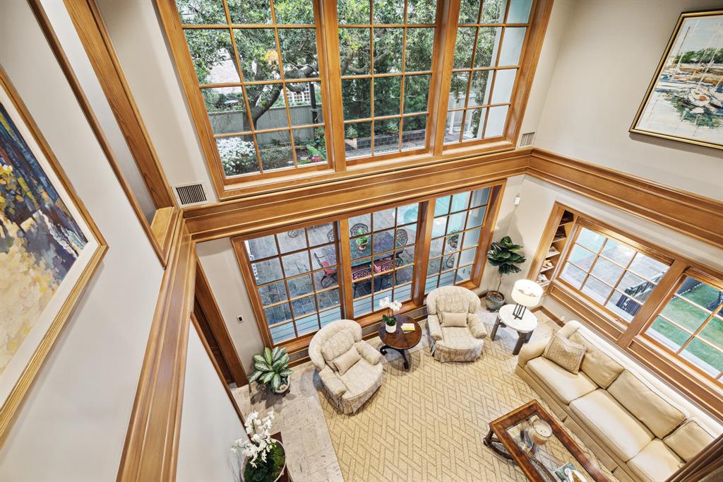 2716 Pemberton Drive