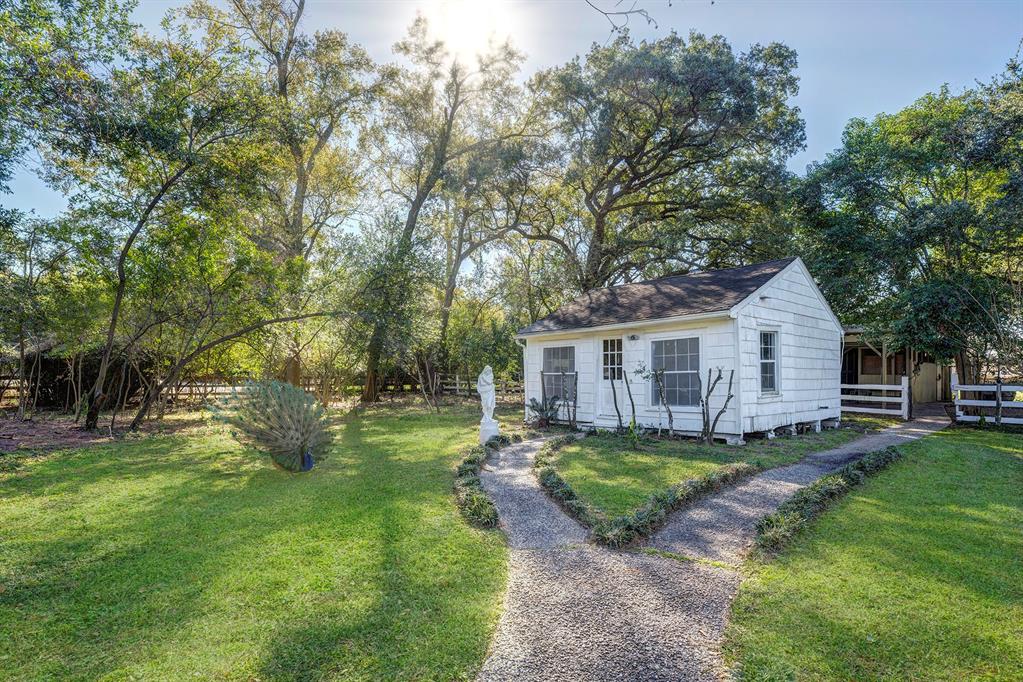 5 E Rivercrest Drive