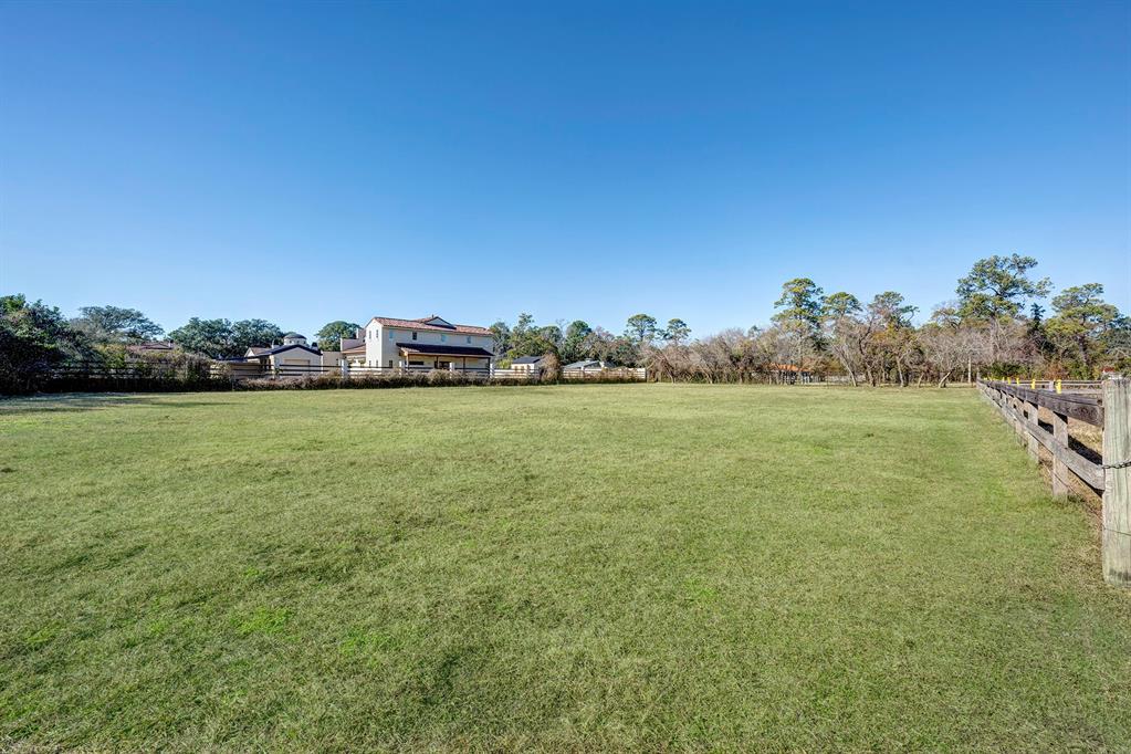 5 E Rivercrest Drive