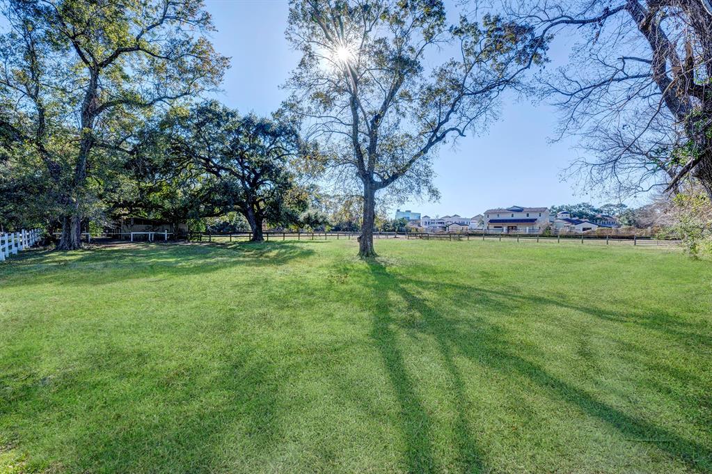 5 E Rivercrest Drive